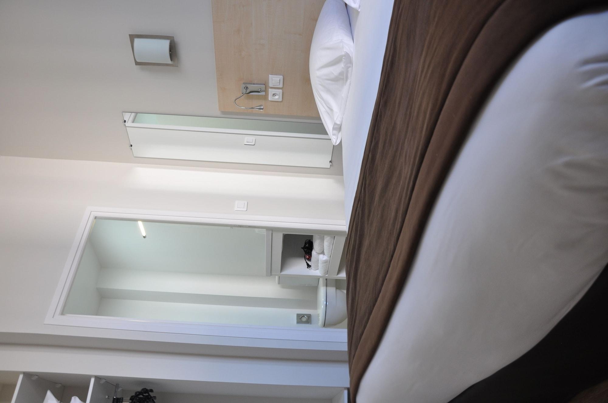 Hotel Foch Nancy Gare Zewnętrze zdjęcie